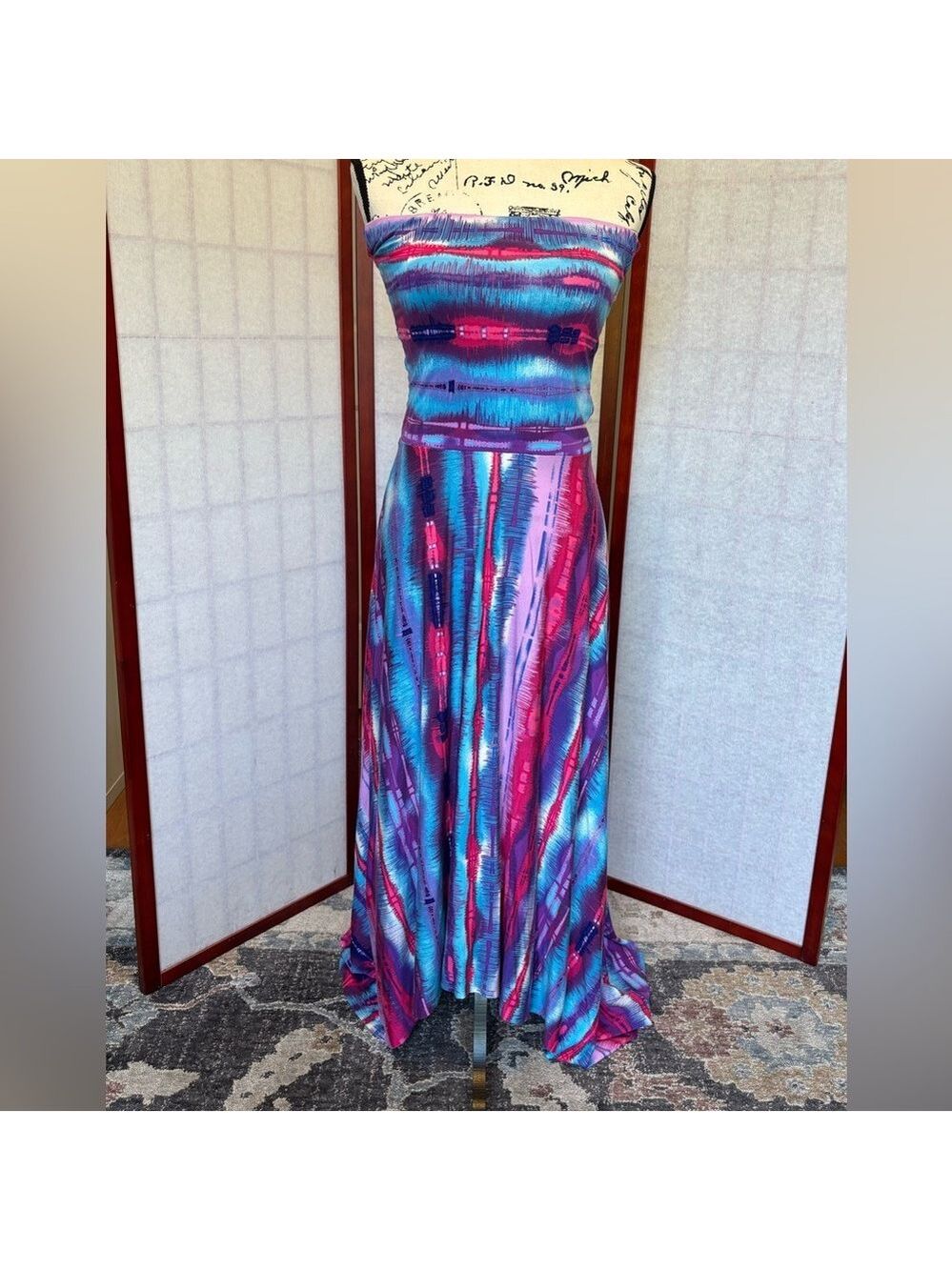 Beautiful Strapless Dress - EUC - Size Medium